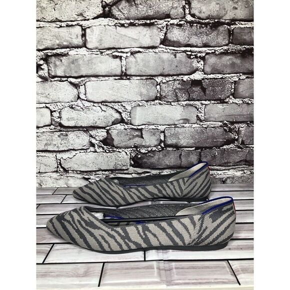 Rothy’s The Point Retired Grey Zebra Fabric Stripe Flats Women Sz 9.5M US/41EU - Picture 1 of 16